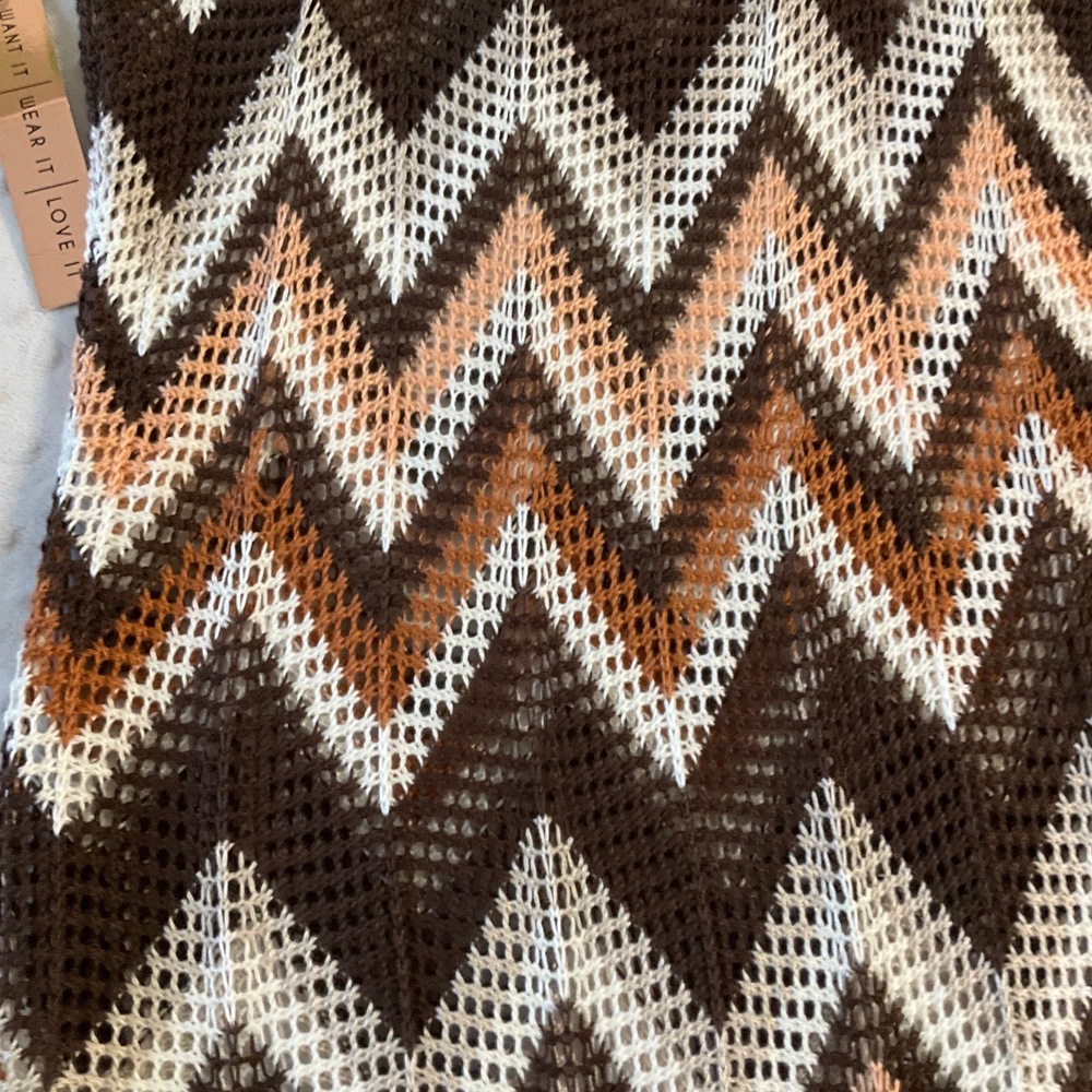 NWT Almost Famous Brown Crochet Chevron Pattern Fringe Hem Boho Cover Dress 1X - Picture 9 of 9